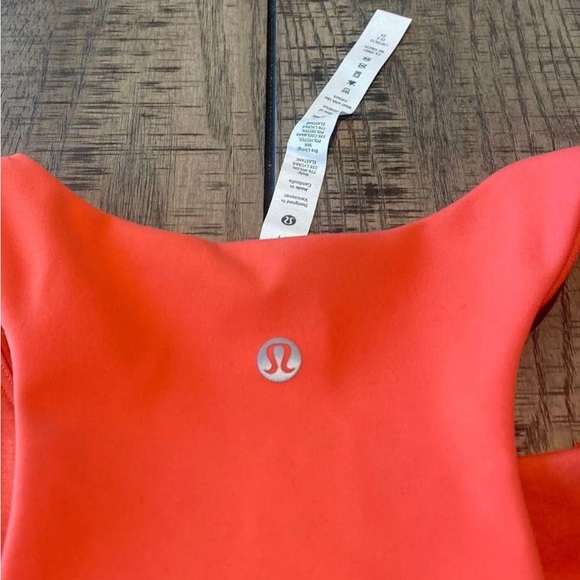 Lululemon invigorate train tank - Picture 2 of 6